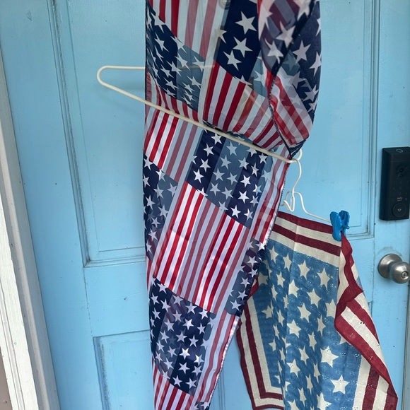 Two Vintage American Flag Scarves - Picture 11 of 14